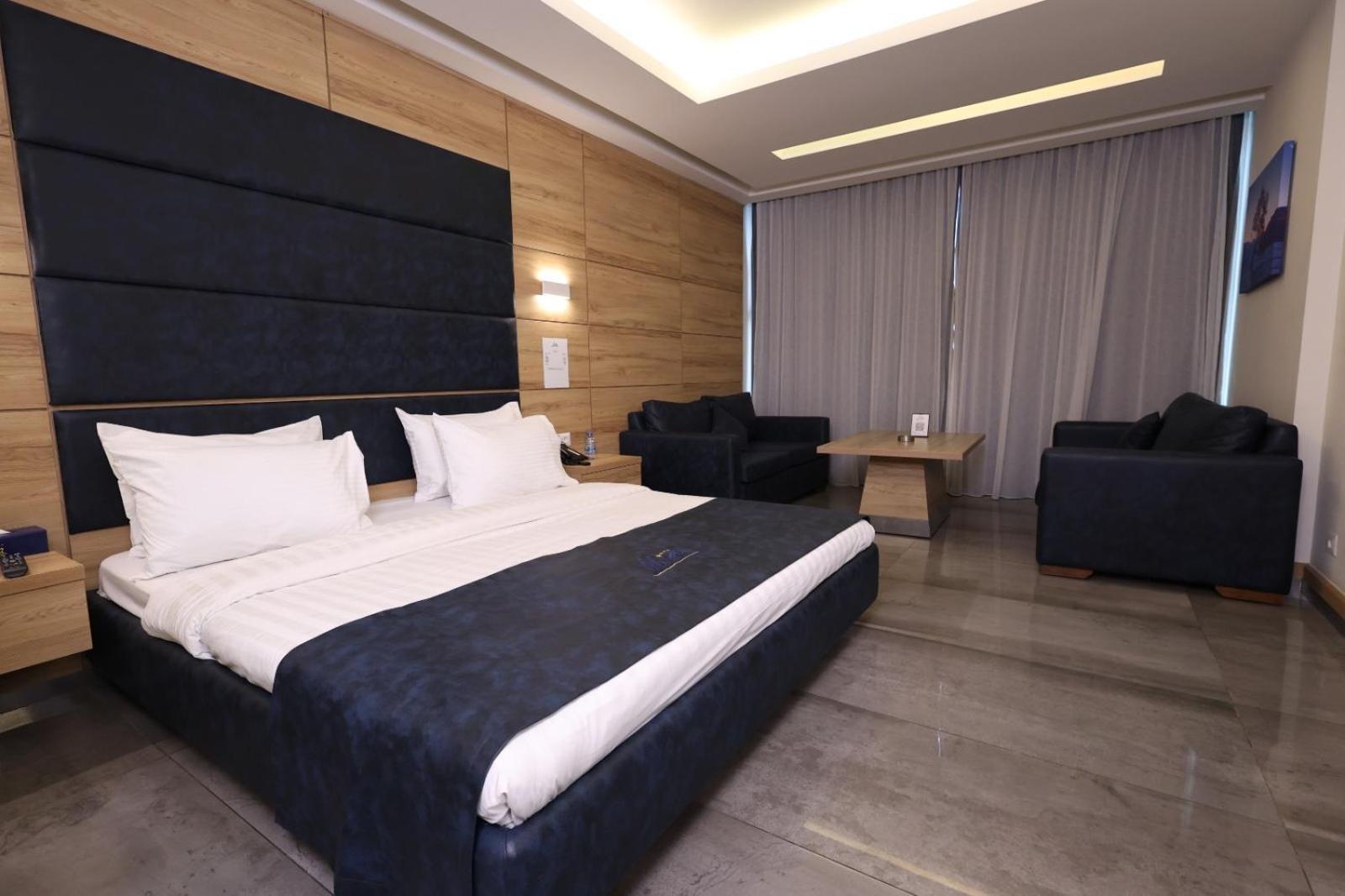 Ibiza Hotel Dżunija Zewnętrze zdjęcie