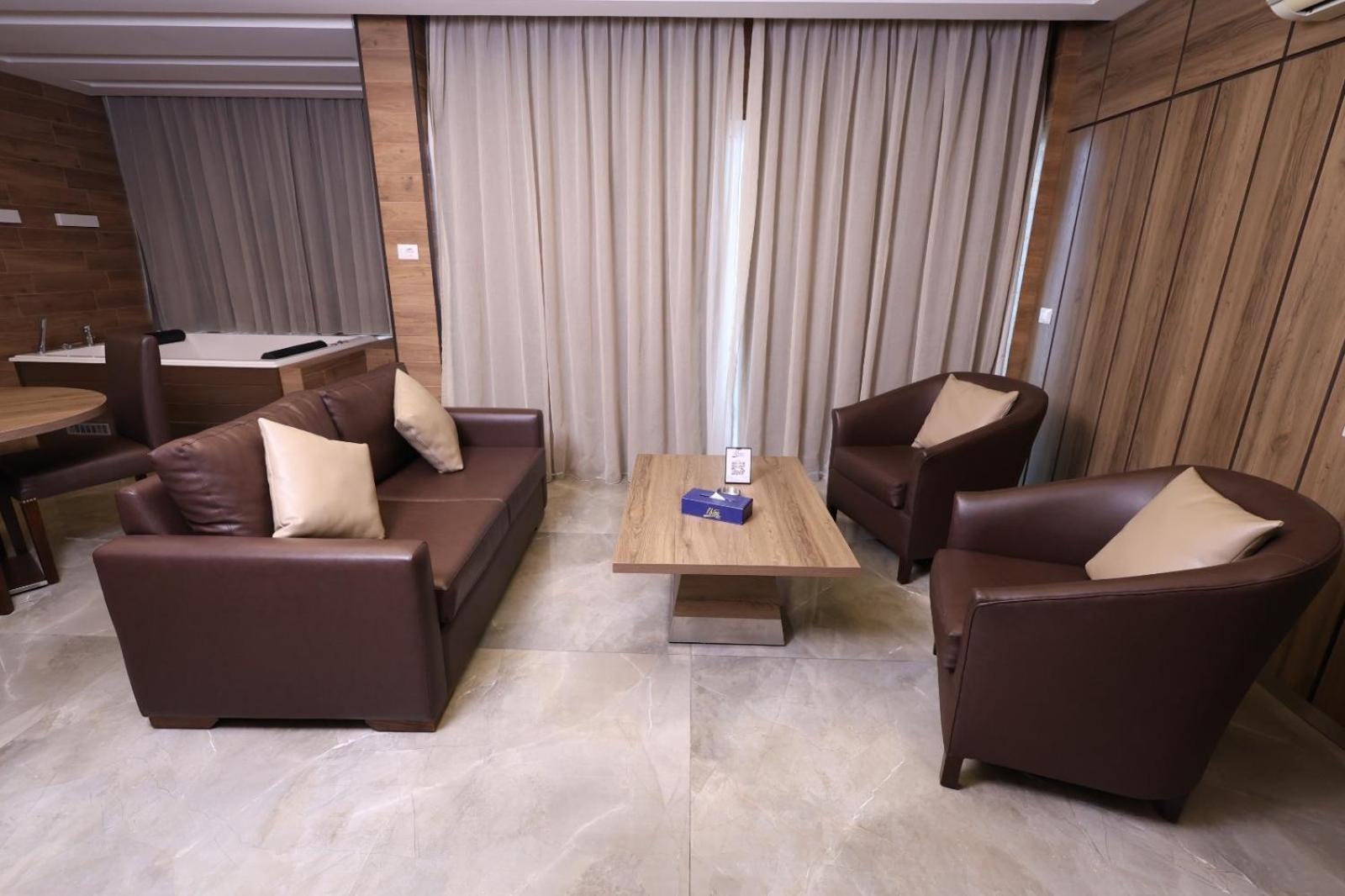 Ibiza Hotel Dżunija Zewnętrze zdjęcie