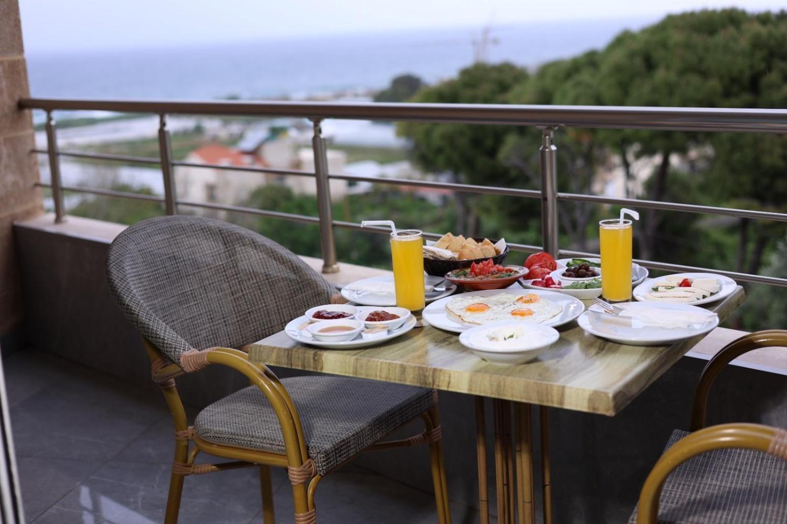 Ibiza Hotel Dżunija Zewnętrze zdjęcie