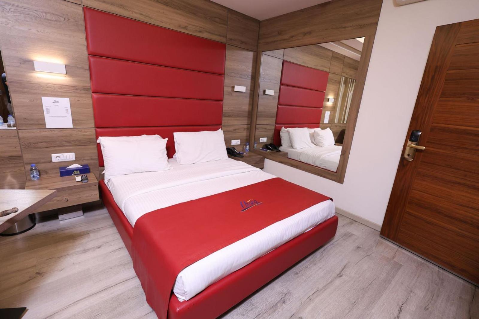 Ibiza Hotel Dżunija Zewnętrze zdjęcie