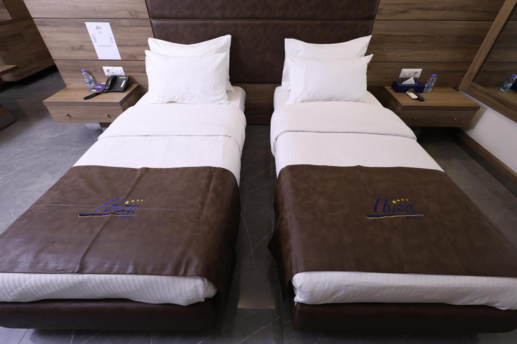 Ibiza Hotel Dżunija Zewnętrze zdjęcie