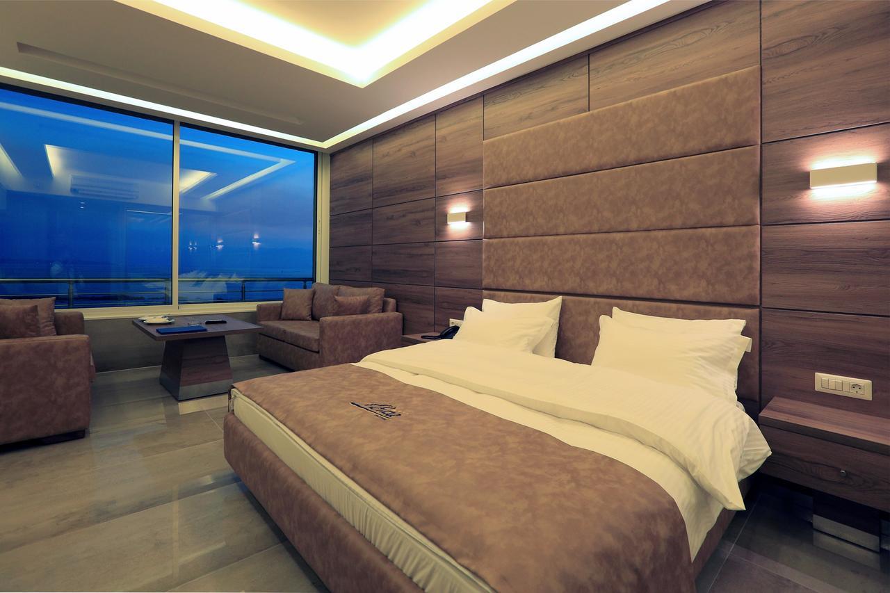 Ibiza Hotel Dżunija Zewnętrze zdjęcie